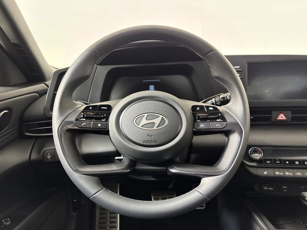 New 2026 Hyundai Elantra SEL Sport FWD image 21