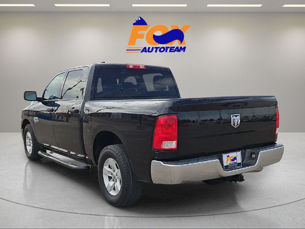 Used 2019 RAM 1500 Tradesman w/ Chrome Appearance Group RWD image 3