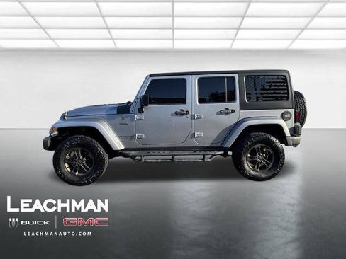 Used 2016 Jeep Wrangler Unlimited Sahara AWD/4WD image 2