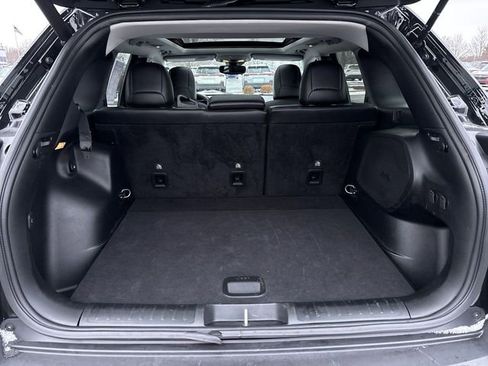 Used 2023 Jeep Cherokee Altitude Lux w/ Lux Elite Package image 28