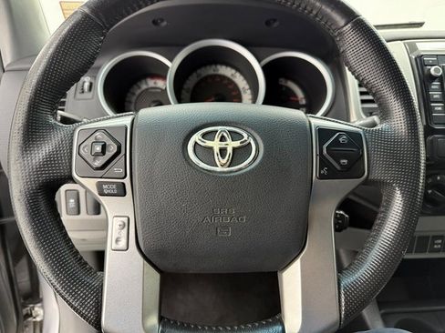 Used 2014 Toyota Tacoma PreRunner image 10