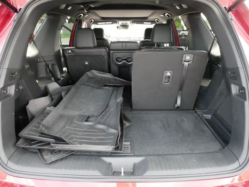 Used 2025 Honda Pilot Black Edition image 18