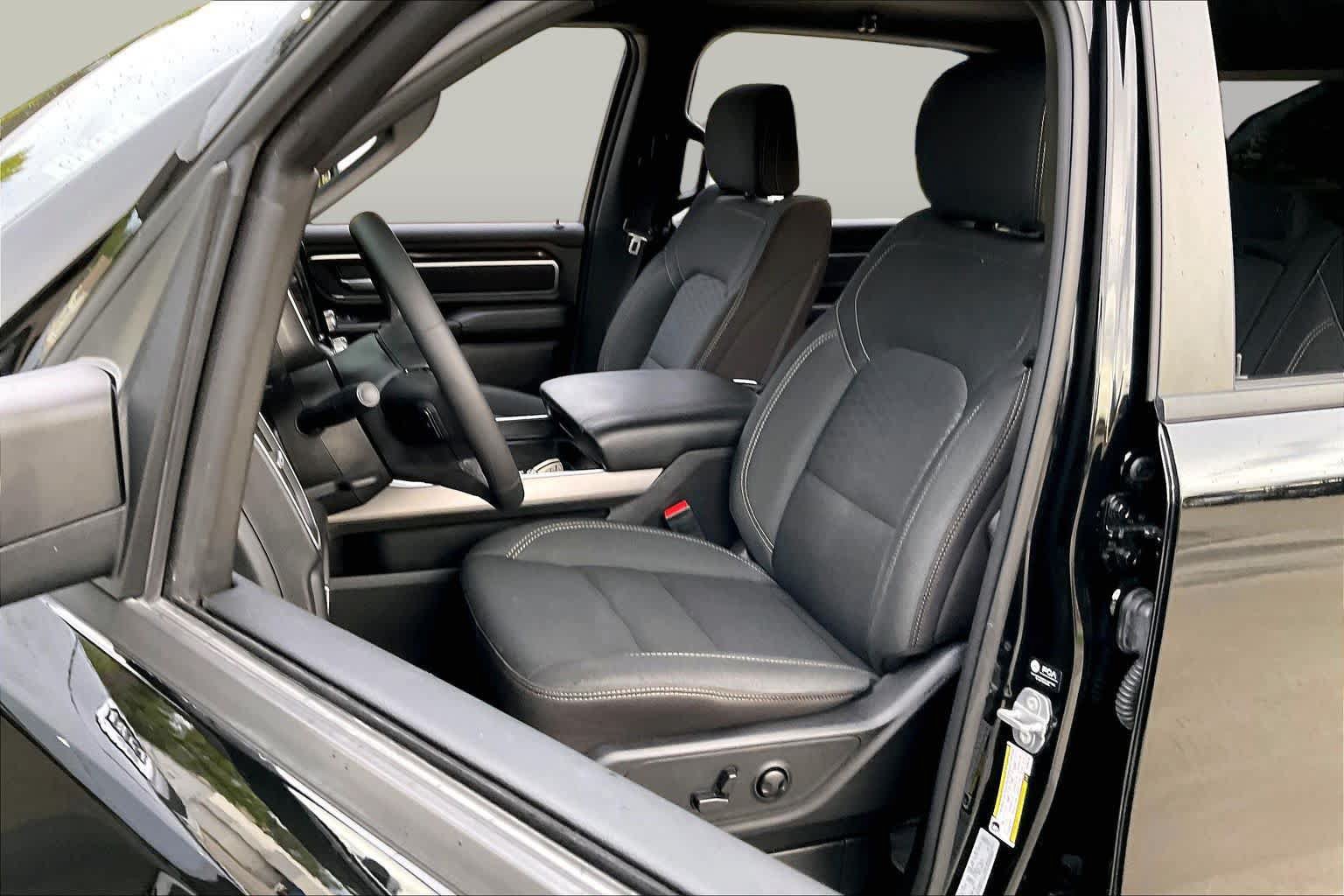 Used 2025 RAM 1500 Lone Star AWD/4WD image 8