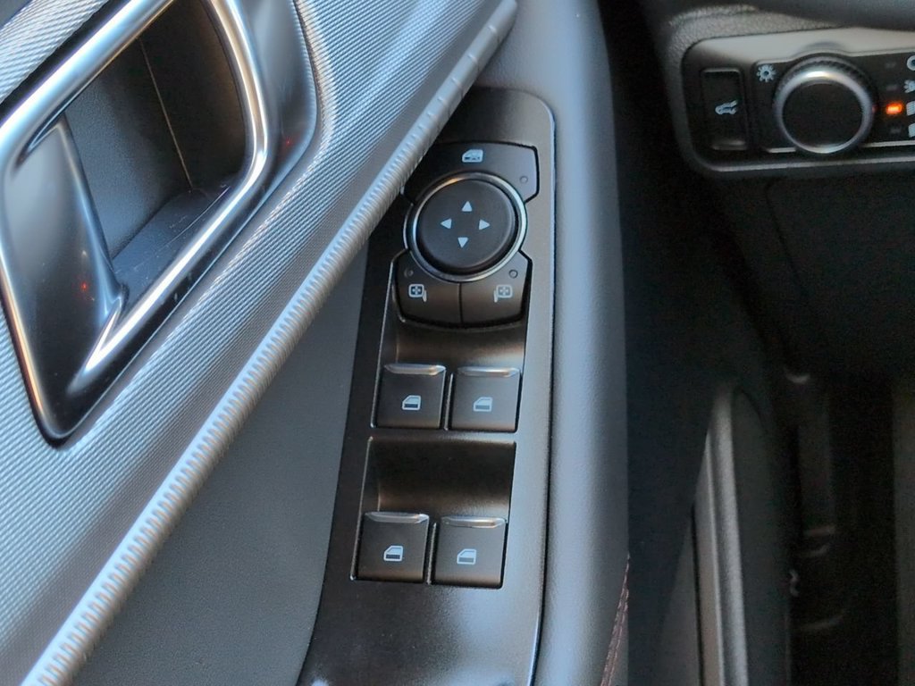 New 2026 Ford Explorer Active RWD image 25