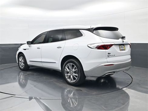 Used 2023 Buick Enclave Premium w/ Experience Buick Package image 7