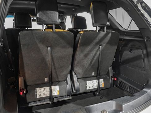 Used 2017 Ford Explorer XLT w/ Equipment Group 202A image 57