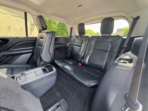 Used 2025 Lincoln Aviator Reserve w/ Jet Appearance Package AWD/4WD image 36