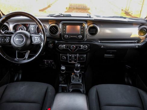 Used 2020 Jeep Gladiator Sport w/ Quick Order Package 24S image 17