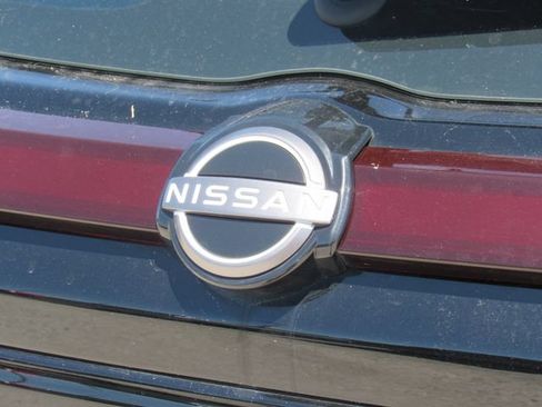 Used 2024 Nissan Kicks S FWD image 12