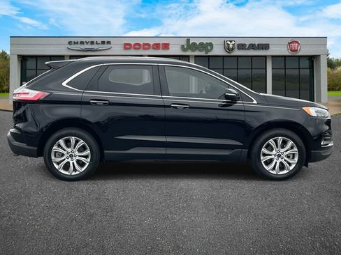 Used 2022 Ford Edge Titanium w/ Equipment Group 301A image 33