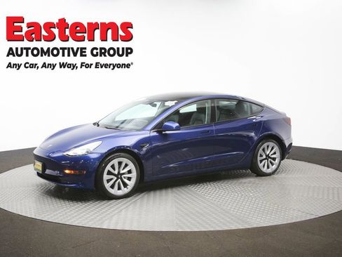 Used 2022 Tesla Model 3 Standard Range image 55
