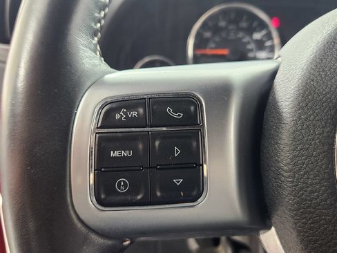 Used 2018 Jeep Wrangler Sport AWD/4WD image 19