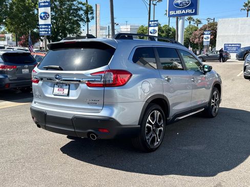 Used 2025 Subaru Ascent Touring image 4
