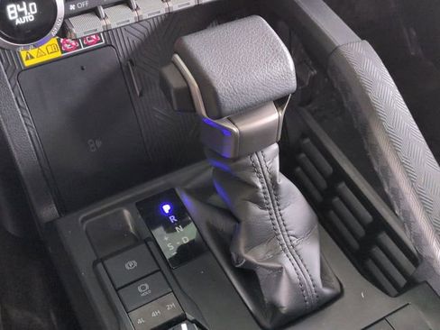 Used 2025 Toyota 4Runner Trailhunter image 25