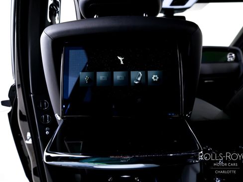 New 2026 Rolls-Royce Cullinan image 21