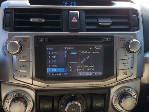 Used 2018 Toyota 4Runner SR5 Premium image 29