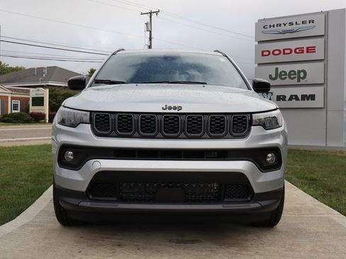 New 2025 Jeep Compass Latitude w/ Sun & Sound Group image 4
