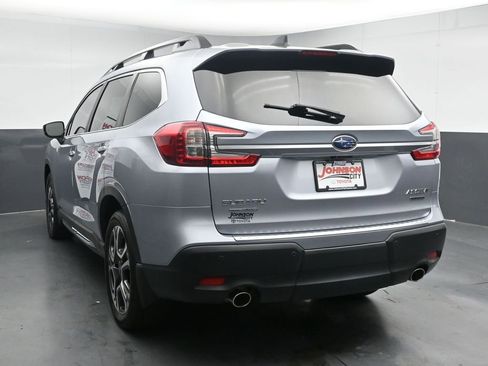 Used 2024 Subaru Ascent Limited w/ Technology Package AWD/4WD image 6