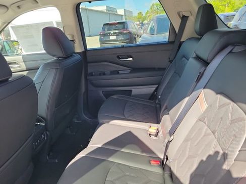 New 2026 Nissan Pathfinder Platinum w/ Cargo Package image 25
