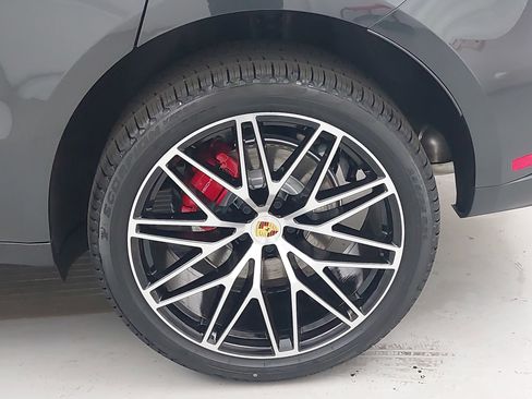 New 2026 Porsche Macan S image 35