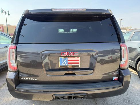 Used 2018 GMC Yukon SLT image 17