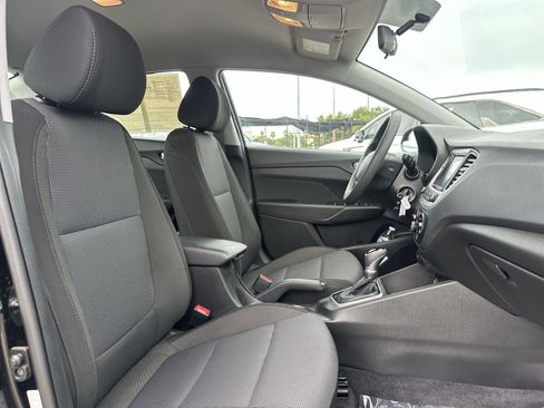 Used 2022 Hyundai Accent SEL FWD image 23