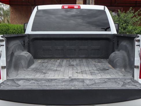 Used 2024 RAM 2500 Big Horn w/ Night Edition AWD/4WD image 8