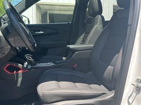 Used 2023 Chevrolet TrailBlazer RS w/ Sun and Liftgate Package AWD/4WD image 39
