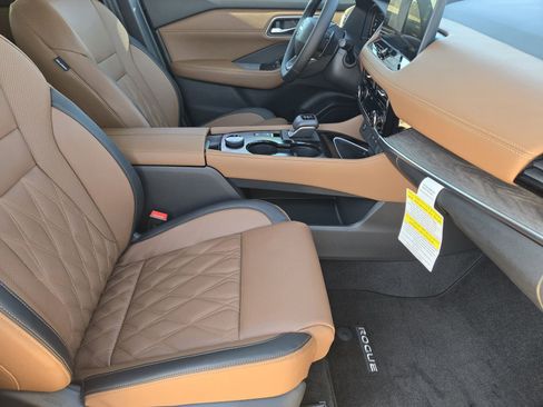 New 2026 Nissan Rogue Platinum w/ Platinum Premium Package AWD/4WD image 13