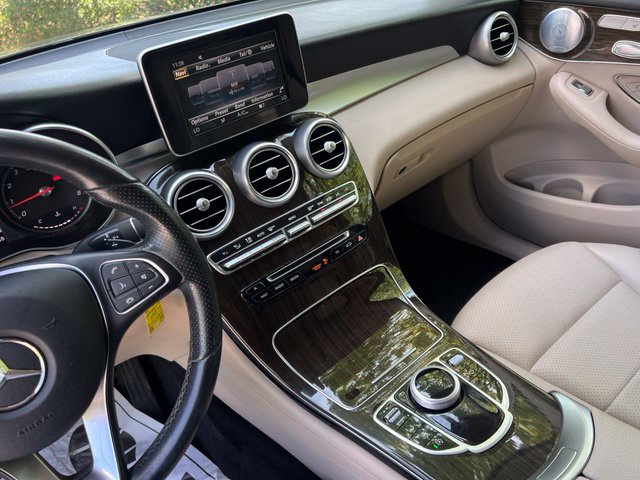 Used 2019 Mercedes-Benz GLC 300 image 34