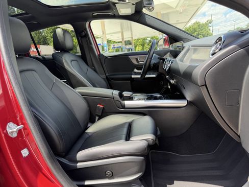 Used 2021 Mercedes-Benz GLA 250 image 6