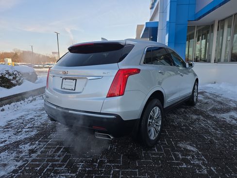 Used 2018 Cadillac XT5 Luxury w/ Driver Awareness Package image 6