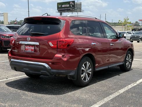Used 2017 Nissan Pathfinder S FWD image 5