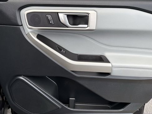 Used 2021 Ford Explorer XLT w/ Equipment Group 202A image 61