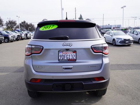 Used 2017 Jeep Compass Limited image 10