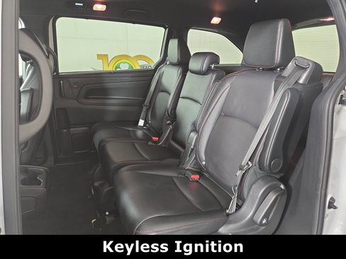 Used 2025 Honda Odyssey Sport-L image 12
