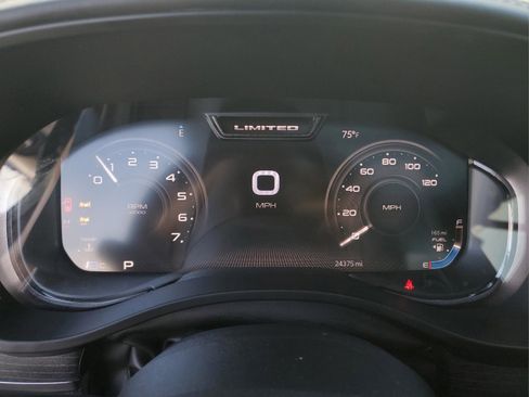 Certified 2024 RAM 1500 Limited w/ Body Color Bumper Group image 28