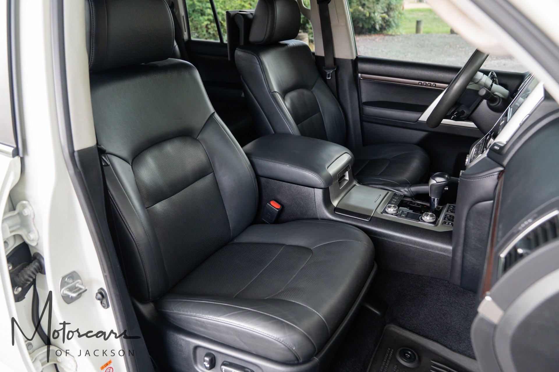 Used 2017 Toyota Land Cruiser AWD/4WD image 15