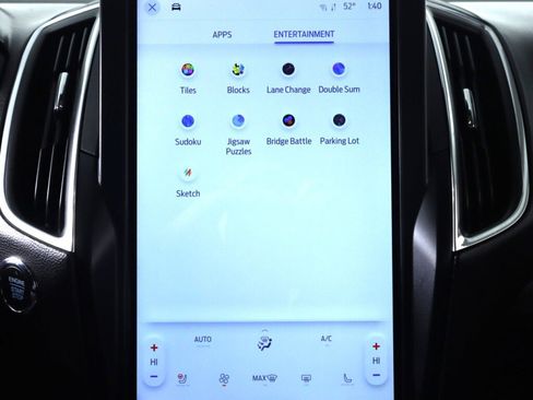 Used 2022 Ford Edge Titanium image 18