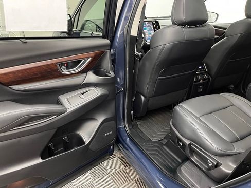 Used 2024 Subaru Ascent Touring AWD/4WD image 39