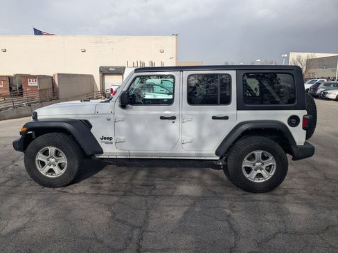 Used 2021 Jeep Wrangler Unlimited Sport S image 9