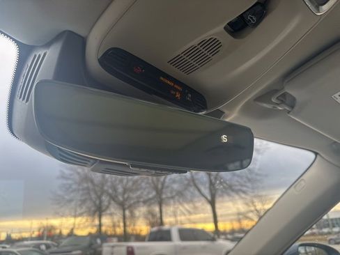 Used 2021 Volvo XC90 T5 Momentum w/ Climate Package image 11