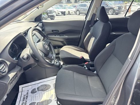 New 2025 Nissan Kicks Play S image 15