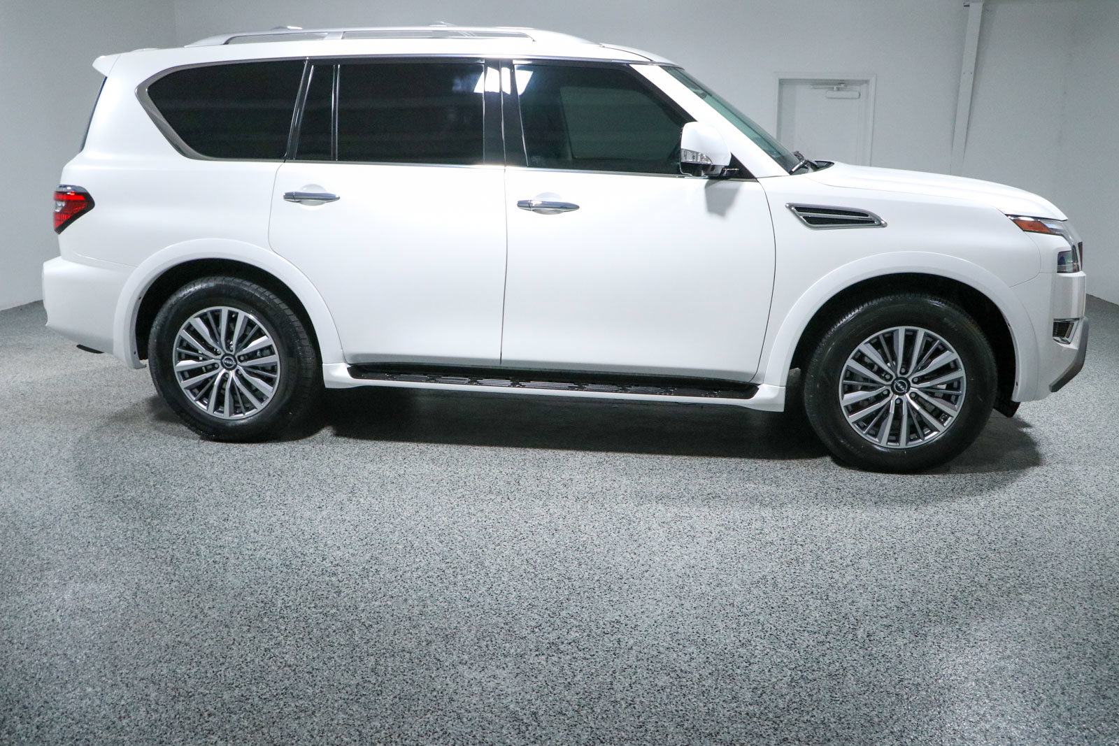 Used 2024 Nissan Armada SL w/ Cargo Package RWD image 6