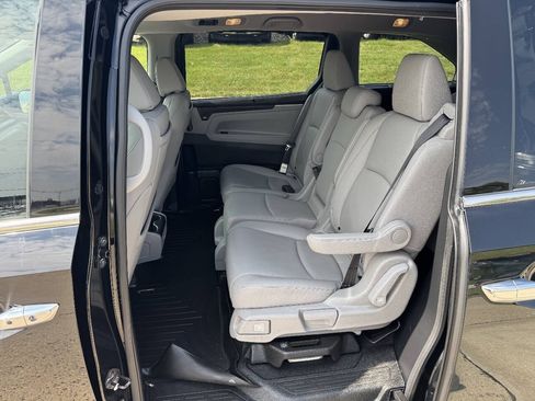 Used 2019 Honda Odyssey Elite image 11