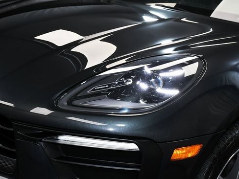 Used 2024 Porsche Macan image 73