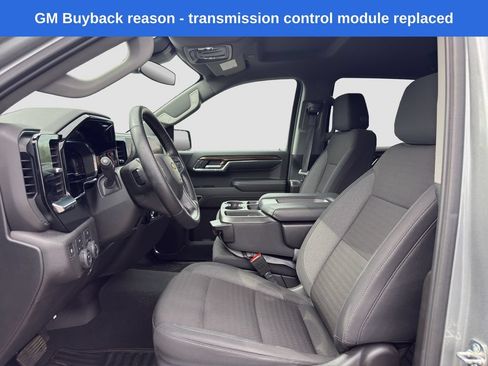 Used 2024 Chevrolet Silverado 1500 LT AWD/4WD image 9