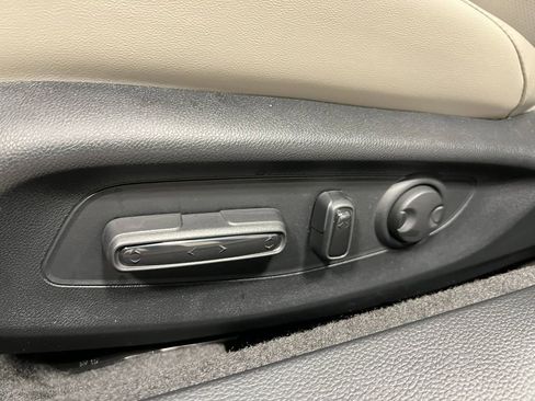 Used 2025 Honda Accord Touring image 19