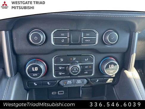 Used 2023 Chevrolet Suburban LT RWD image 16