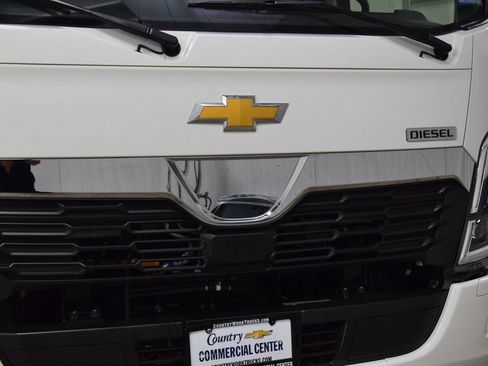 Used 2025 Chevrolet Low Cab Forward 5500XD RWD image 5
